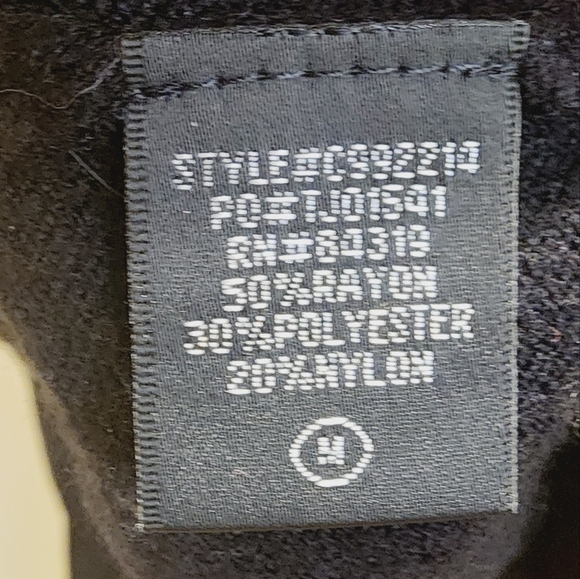 CYRUS Black VNeck Turf Long Sleeves Sweater size M - Picture 6 of 10